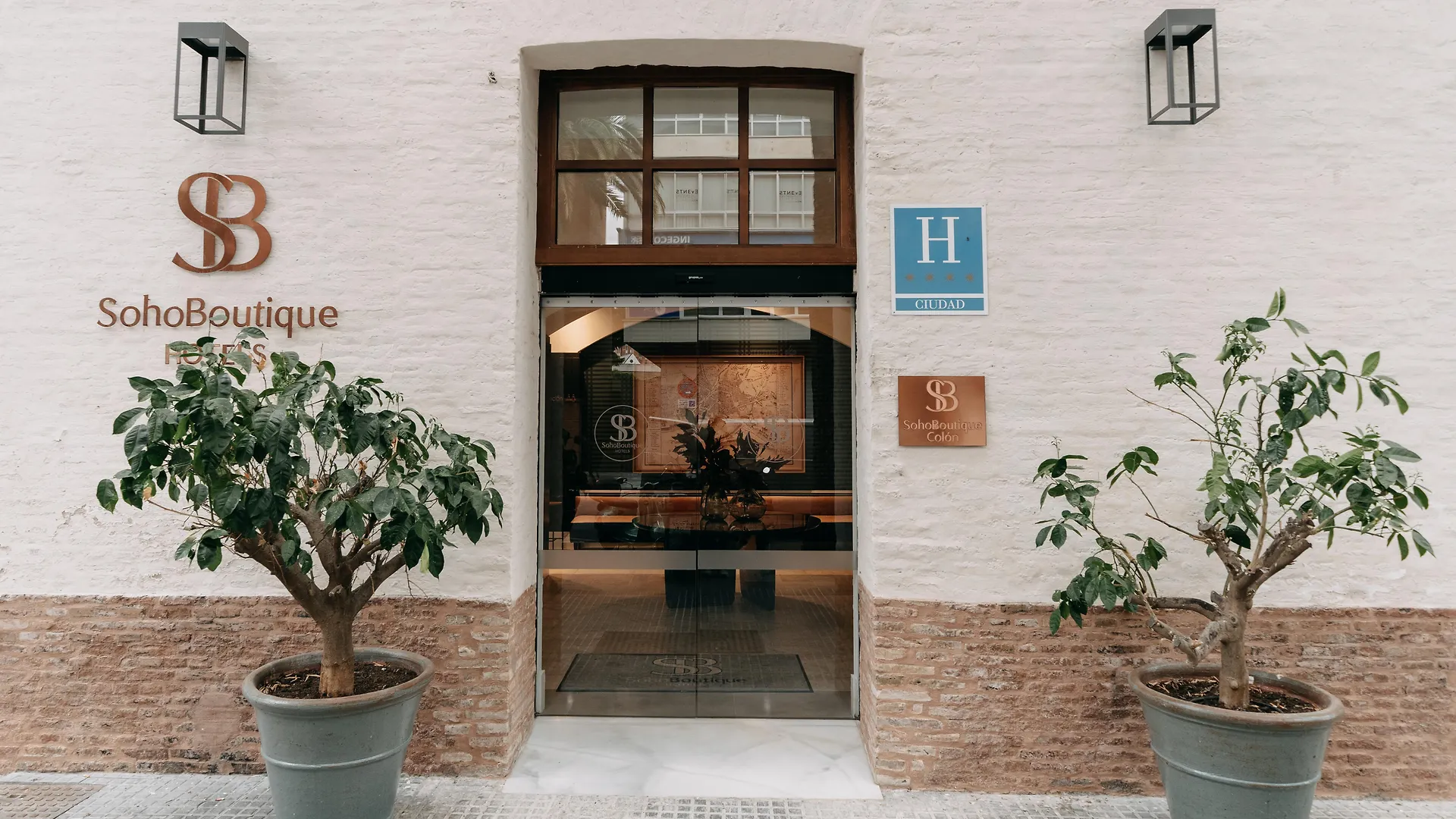 Отель Soho Boutique Colon Малага