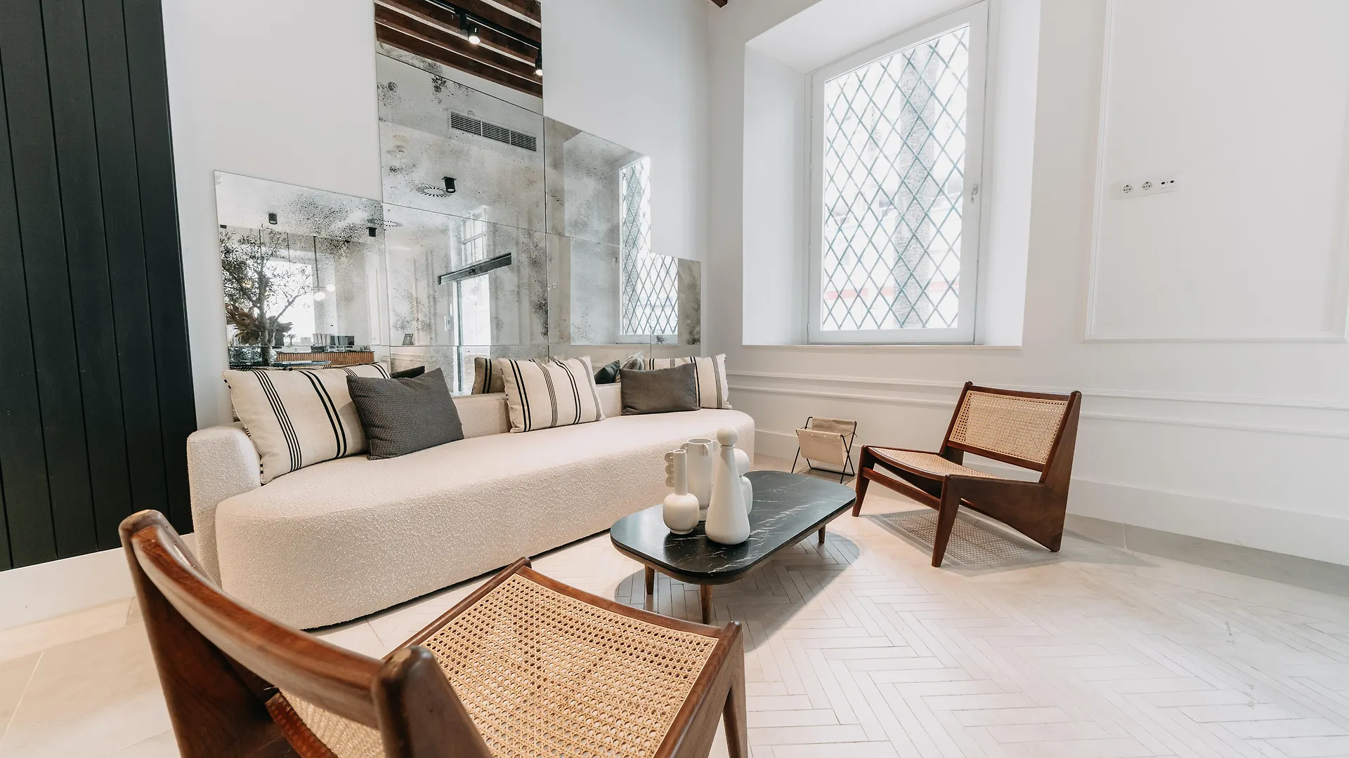 Отель Soho Boutique Colon Малага
